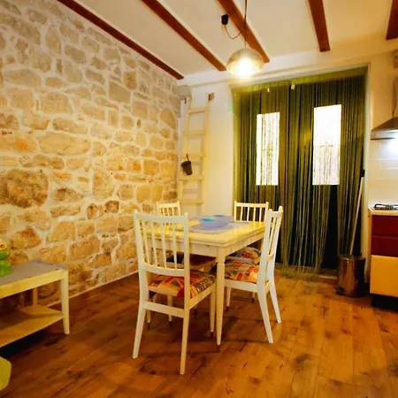 Korzo & بيت ضيافة فيس