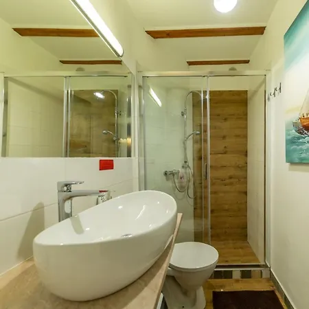 بيت ضيافة Korzo & فيس