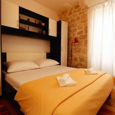 Korzo Rooms&apartments Vis
