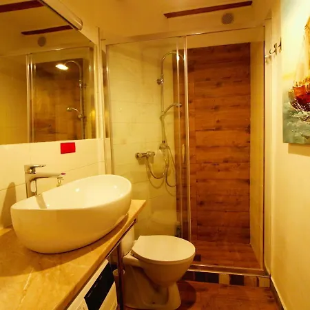 Korzo Rooms&apartments Pensjonat 3*